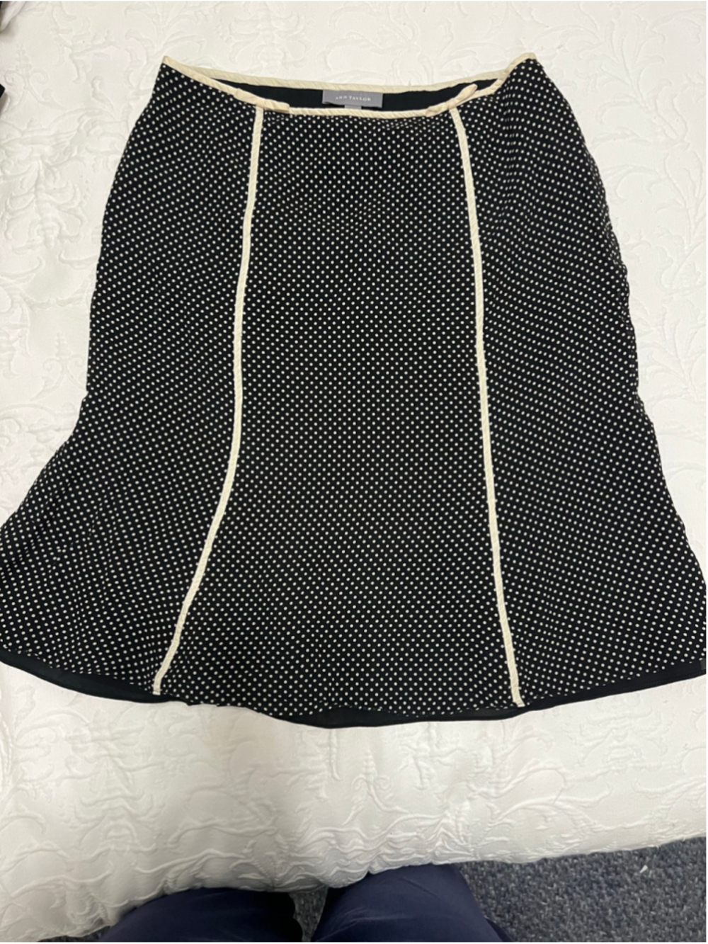 Women's Vintage Ann Taylor Silk Skirt Size 6 Black White Polka Dot